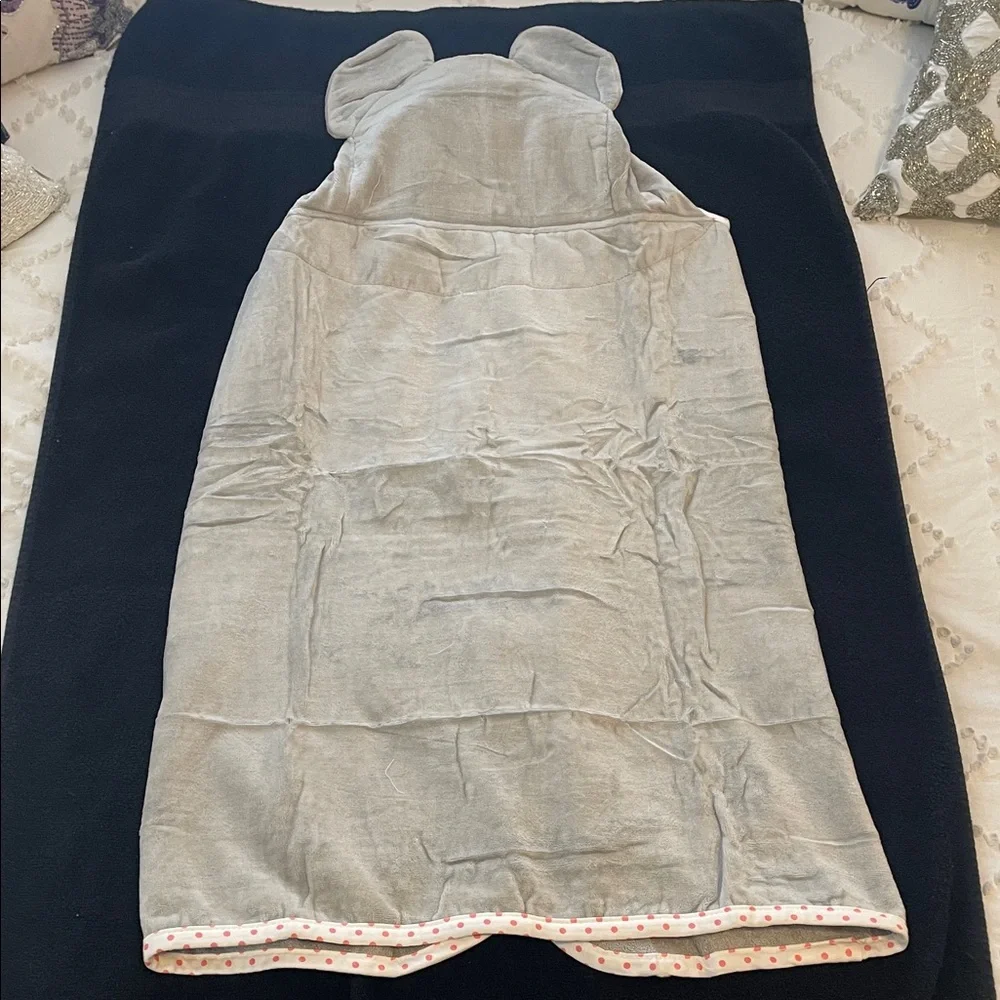 Gray Hooded elephant Kids Bath Towel with Pink Accents nwt